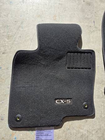 2022 Mazda CX-5 Floor Mats 1
