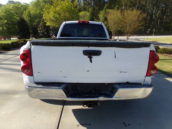 2008 dodge ram 3500 slt 6.7 2wd turbo diesel (199K)hwy mi 1 owner %% - $13,300 (riverdale)63621327312131123