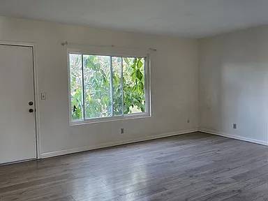 $1,050 / 1br - 534ft2 - Bright and spacious one bed one bath apartment for rent 区1 x one 分钟车 (4040 49th St APT 6)64037218016897122