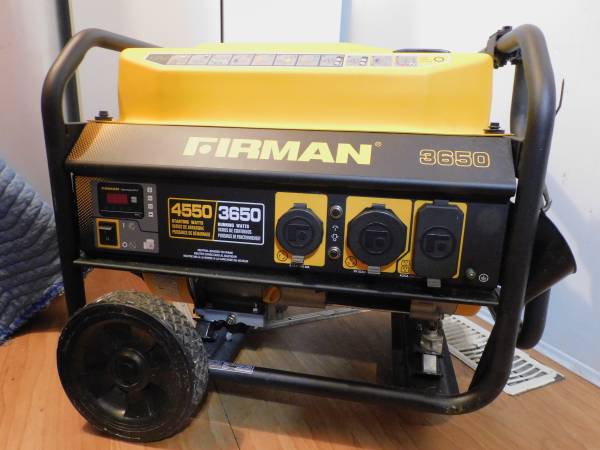 FIRMAN GENERATOR 4550 MAX / 3650 MIN LIKE NEW 5HRS RUN TIME ONLY $500 1