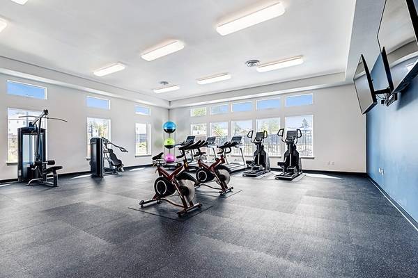 $1,522 / 2br - 925ft2 - ¡Ubicado en Bonney Lake!, 2 habitaciones 1 baño, Cancha de baloncesto (9800 219th Ave E., Bonney Lake, WA)63884887603841122