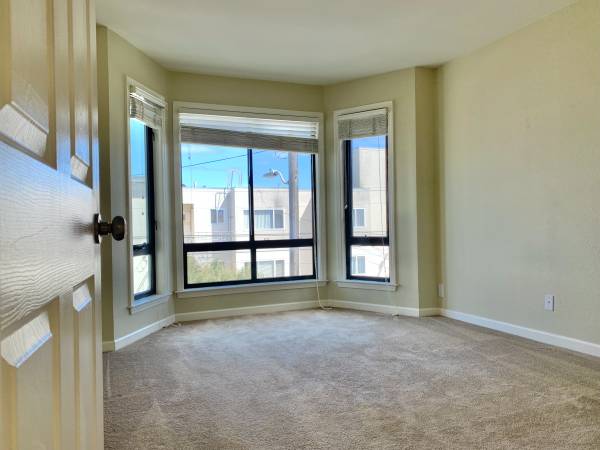 $4,450 / 3br - 1400ft2 - 20th/Geary 3 bd 2.5 ba, carpets, dishwasher, large liv rm, near shops (richmond / seacliff)63695877943681124