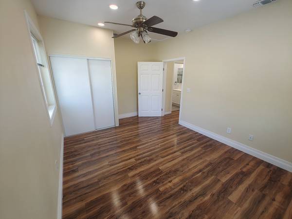 $1,100 / 3br - 180ft2 - Habitación en alquiler con baño privado en Roseville (Este de Roseville)63844735673987120