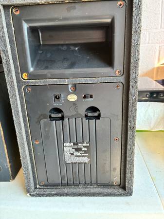 RCA WIRELESS 2 SPEAKER SYSTEM 1