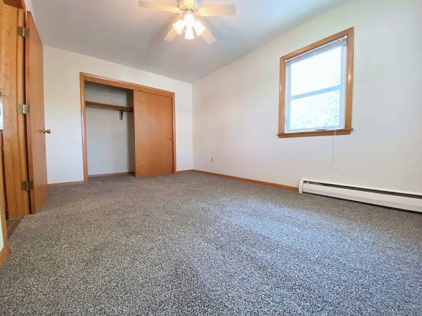 $955 / 1br - 650ft2 - Annapolis One bedroom/Great location-Available for December (WEST ST PAUL)63990232218243124