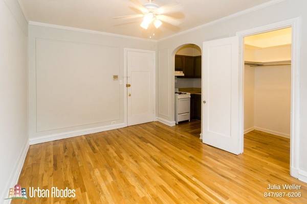 $1,395 / 400ft2 - $300 OFF FIRST MONTH'S RENT! Unreal Studio, 1 Bath in Lakeview (Lakeview)64041475956355124