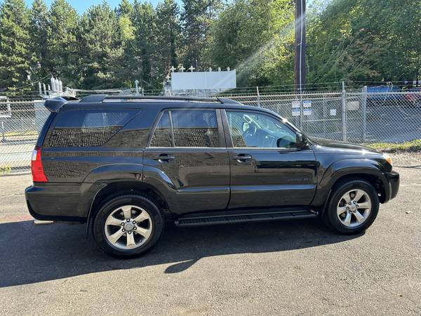 2008 Toyota 4runner Limited 4WD V6 --Clean title, Loaded, leather-- - $17,995 (kirkland)63624422753153123