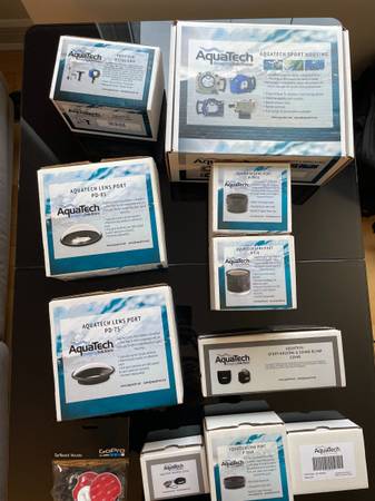 Full underwater EQ for Canon Mark III - $1,500 (Upper West Side)63471379305729120