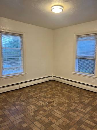 $800 Una habitación en alquiler (North Providence)63348342078081121