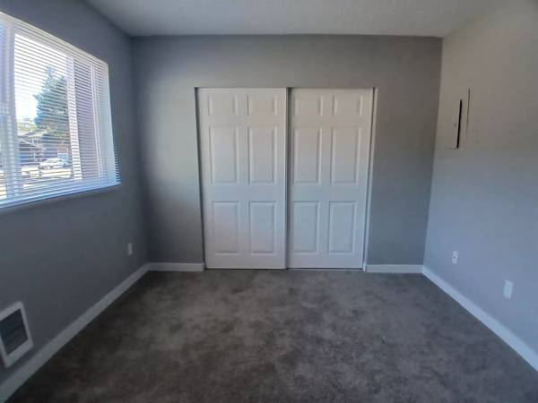 $1,850 / 2br - 860ft2 - Put a smile on your face! You've just found the right place! (Kent)64031308222082124