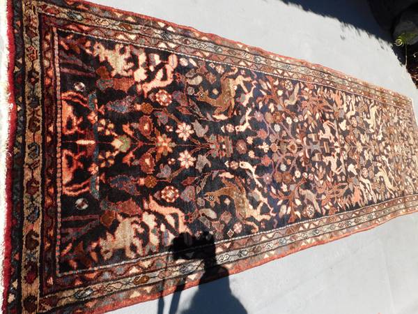 9.6x3.2 Persian Hand knotted rug 100% wool runner carpet. Clean 1