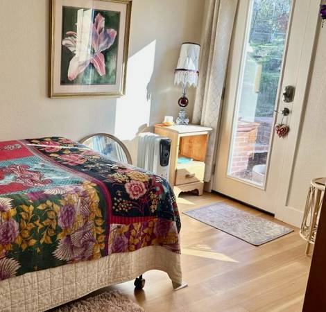 $1,250 / 4br - 1600ft2 - Sanctuary on the Mountain (Grass Valley)63977855656579122