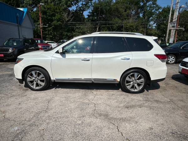 2015 Nissan Pathfinder SL 4x4 - $6,495 (Columbus)63478130233603122