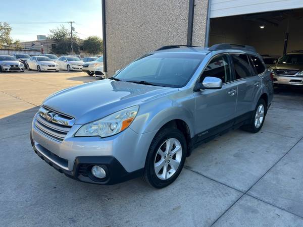 Clean Responsive Silver 2014 Subaru Outback AWD Prem w2.5L H4 Engine 1
