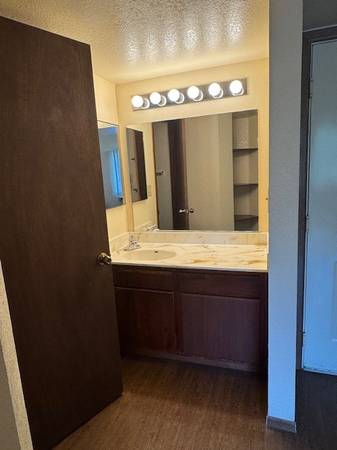 $279 / 1br - 400ft2 - 1 BED/1 BATH starting at $279.00 weekly - WiFi Free for 1st Week! (15130 Marsh Lane)63796326996739123