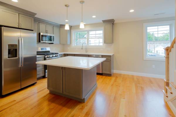 $4,600 / 3br - Absolutely stunning 3 bed 3.5 bath w/ laundry in unit, parking!!63802096957315120
