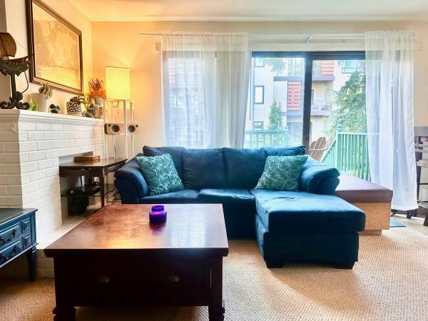 $2,000 / 1br - 900ft2 - Master bedroom in 2bdrm flat, 6-unit building, dead-end street (castro / upper market)63834320577155121