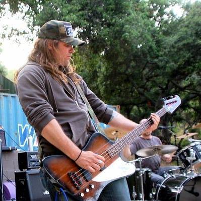 Bajo disponible  
Blues  
Rock  
Metal  
Country63439027697027121