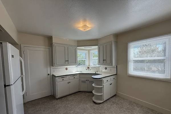 $1,500 / 2br - 840ft2 - Ready For Move In. (petaluma)63667994748929123