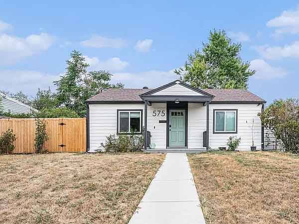 $925 / 2br - Welcome to this beautifully renovated 2 bed 1 bath home (Denver, CO)63679423320449120