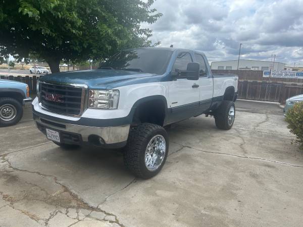 2007 Gmc Duramax Diesel 4x4 short bed $12,000 - $12,000 (Merced)63623926813569121