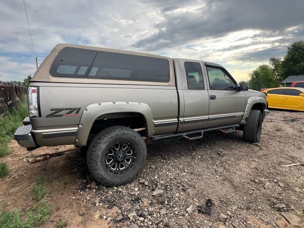 98 chevy z71 ! Off road genial para acampar - $3,500 (Firestone)63621874358145124