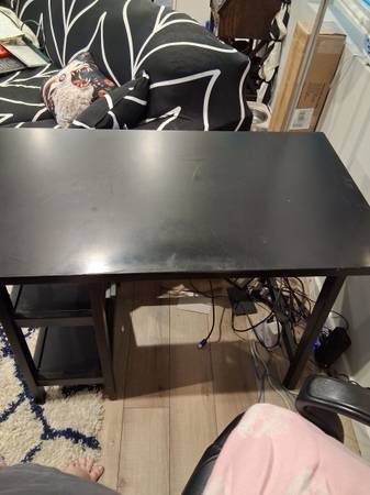 Desk with Sit/Stand attachment 1