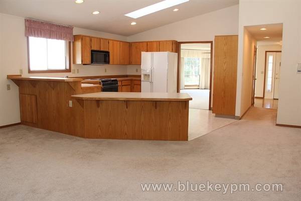 $2,495 / 3br - 1974ft2 - 3 Bed 1.5 Baths Home in East Cascade Park63999454215682121
