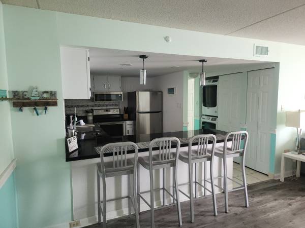 $1,200 / 2br - 1200ft2 - Oct-May- Winter Seasonal -2 bed/2  bath Oceanfront - $1200/Month (Ocean City, MD)63839299001345124