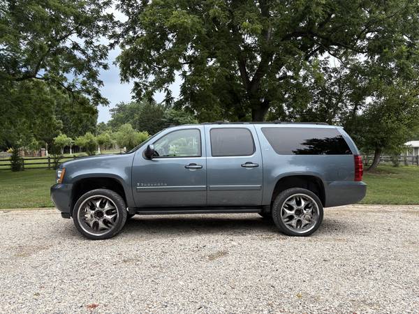 2008 Chevrolet suburban sport utility 4d 1500 ls - $8,00063616247085187124