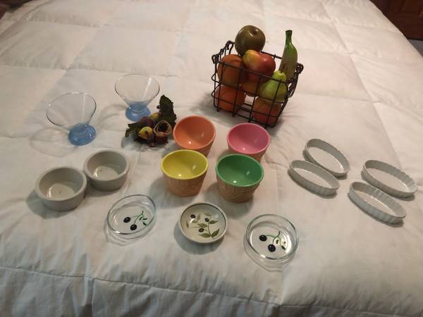 Miscellaneous kitchen stuff 1