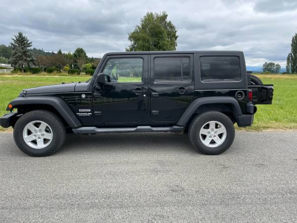 2012 Jeep Wrangler Unlimited Sport SUV 4D - $14,995 (MONROE)63497529542145122