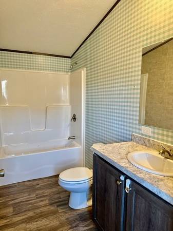 $39,900 / 2br - Stunning 2-Bedroom, 2-Bath Mobile Home For Sale in Duncansville, PA (Duncansville, PA)64210700122114123