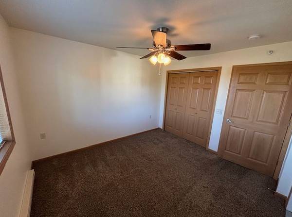 $975 / 2 habitaciones - 800 pies² - 497 E. South Ave. #7 - Disponible octubre de 2025 (Chippewa Falls, WI)63845959346305124
