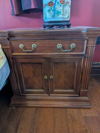 2 vintage wooden nightstands 1