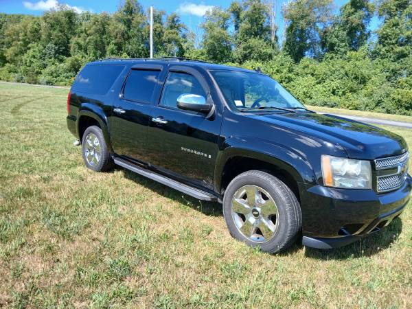 2008 Chevy Suburban 1