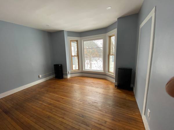$2,800 / 2br - 950ft2 - Two Bedroom, 1 Bath Apartment (Montpelier)63784684701057124