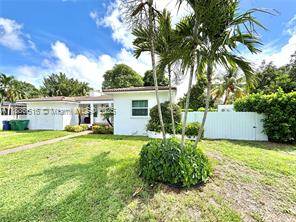 $3,600 / 3br - 1800ft2 - Bright and Updated corner home, with 3 Beds | 1 Baths | 1800 Sf (MIAMI)64049455114753121