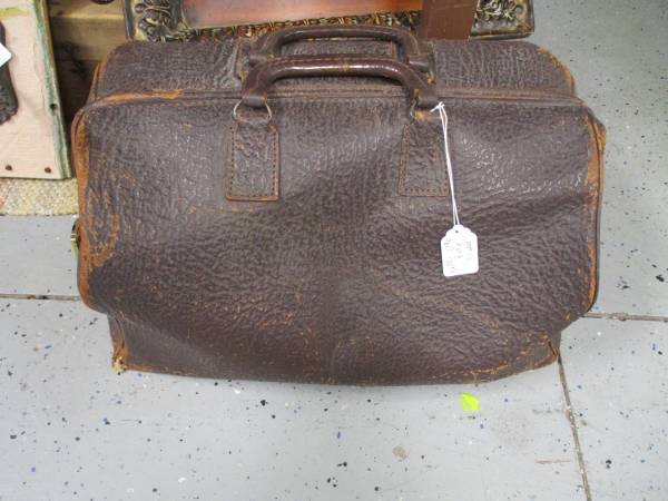 Rare Antique Doctor's Bag 1