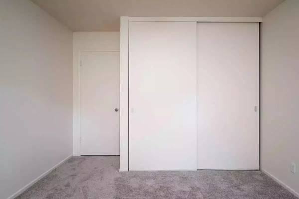 $2,095 / 3br - 1300ft2 - Woof-worthy! Our 3 Bed / 1.5 Bath is a pet lover's dream. (Portland - SW Portland, Beaverton, Multnomah, Nike)63956647711875121