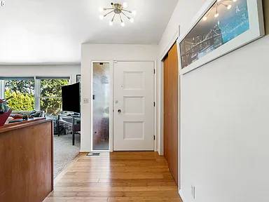 $474,999 / 3br - 1565ft2 - Beautiful 3 Bed, 2 Bath Home Offers 1,565 Sq ft! (Eugene Lane)63977277865859123