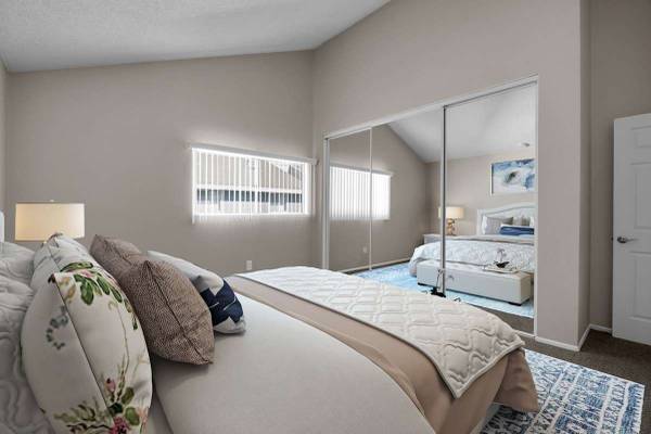 $3,745 / 4br - 1248ft2 - Washer and Dryer Hookups, Professional Management On-Site, BBQ Area (11622 Carmenita Rd, Whittier, CA)63912983831555122