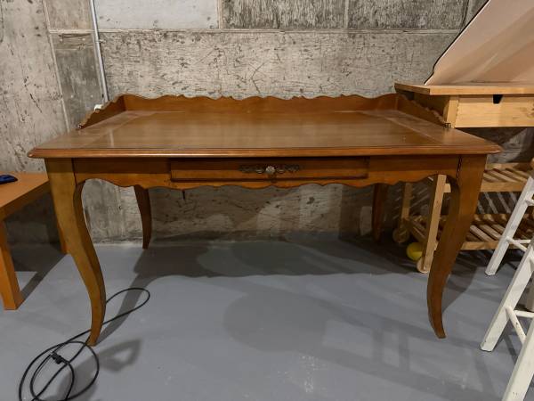 Antique desk 1