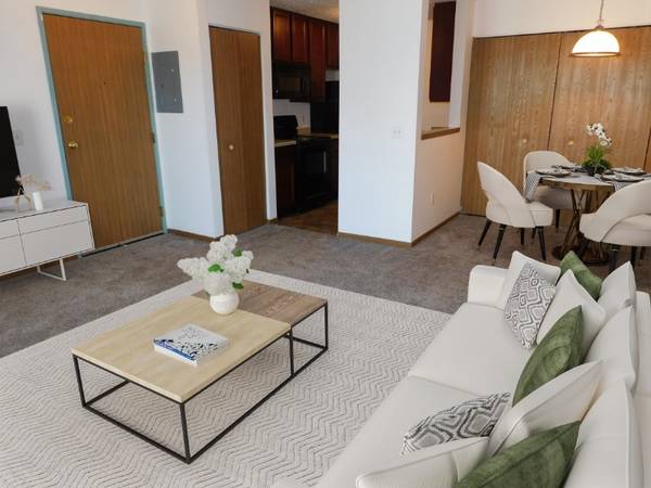$1,445 / 1br - 659ft2 - No More Quarters and No Hassle. We have you Covered w/In Unit Laundry! (1770 121st Ave NW, Coon Rapids, MN)63990227162243121