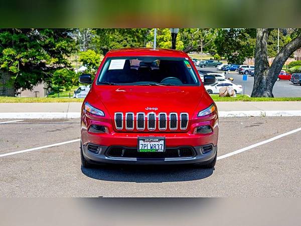 2016 Jeep Cherokee Sport 4dr SUV - $10995.0063624739727491121