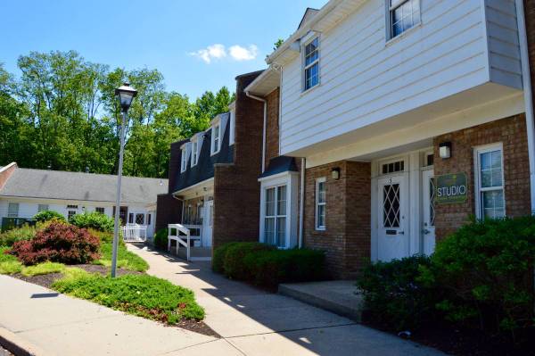 $650 / 350ft2 - Ewing Office Space for Rent (Mercer County) (1901 North Olden Ave)63762780822147123