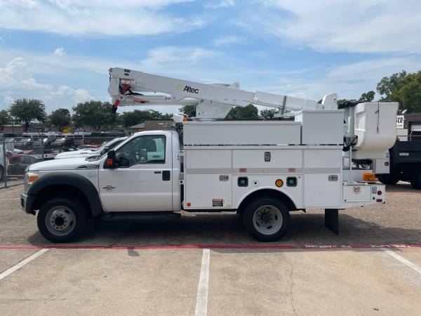 2012 FORD F-550 XLT 37.5 FT ALTEC BUCKET DIESEL * ONLY 89,735 MILES * - $29,950 (**GOOD CONDITION**)63439250513537123