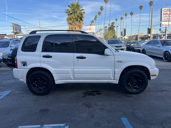 1999 Suzuki Grand Vitara / Chevy Tracker Clean, Low Miles, 4WD Reduced - $4,499 (Affordable Cars in Reseda - Winnetka)63624585983105124
