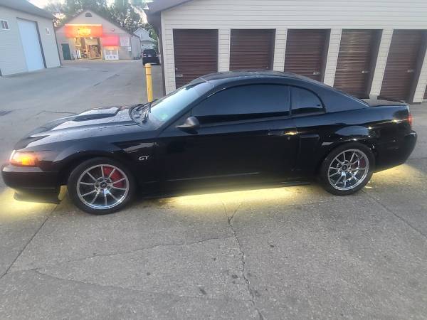 2002 mustang gt new edge limpio - $12,000 (Newark, Ohio)63469769524227122
