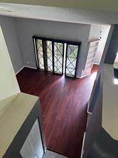 $2,150 / 2br - UNIQUE 2 STORY CONDO.. UPDATED KITCHEN.. WALK TO CYRPESS PARK (CORAL SPRINGS)64002012782082121